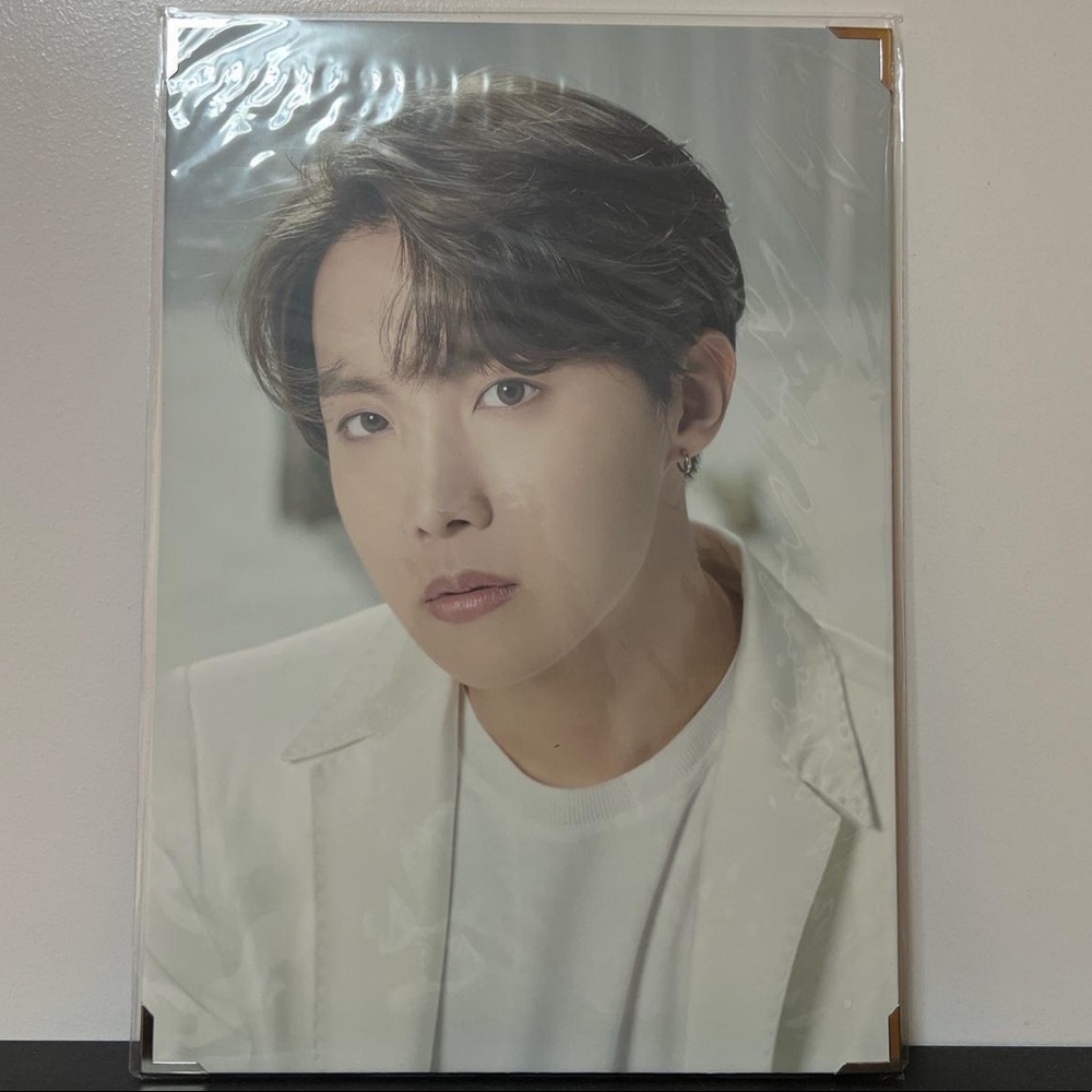 BTS J-Hope Premium Photo